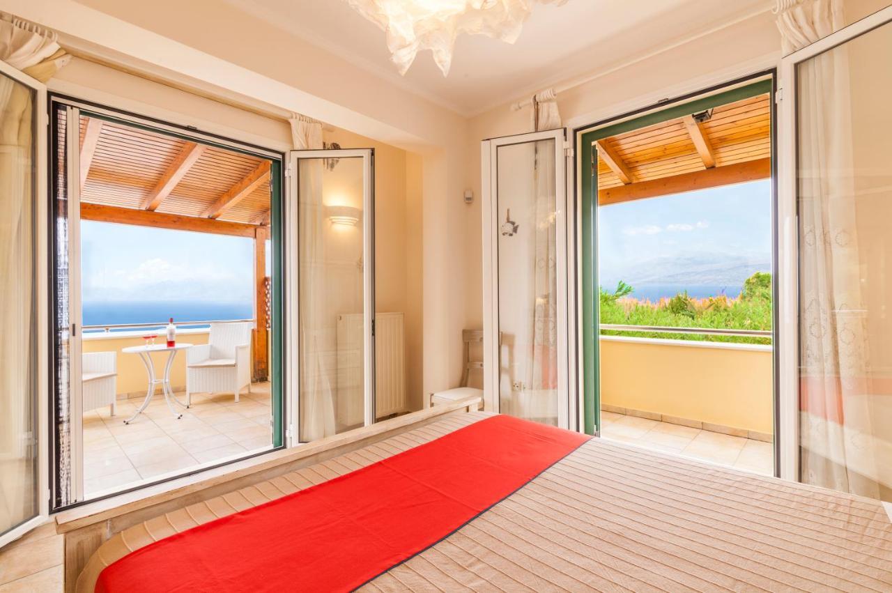 Beachfront Villa Victoras - With Private Beach Сидарион Экстерьер фото