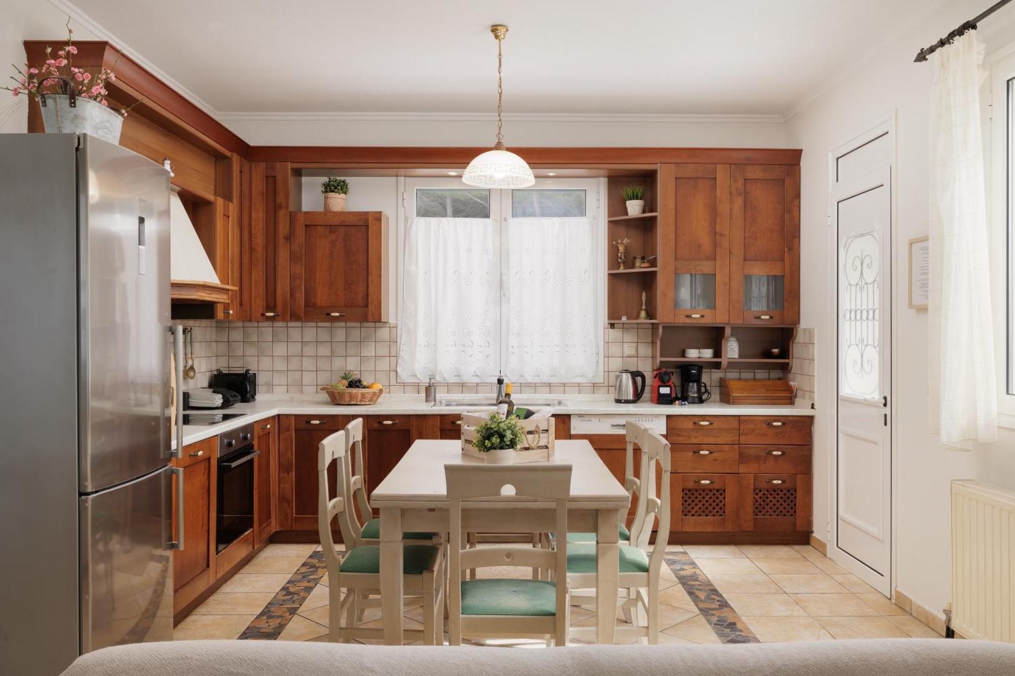 Beachfront Villa Victoras - With Private Beach Сидарион Экстерьер фото